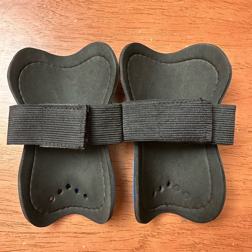 shinguards - Picture 4 of 8